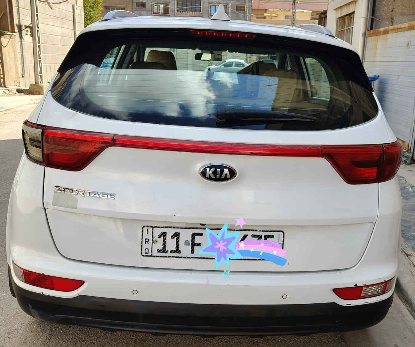 السلام عليكم ورحمة الله رمضان كريم كيا سبورتج مواصفات الدوليه العاديه موديل 2017 بيه ملاحظات بسيطه بدون صبغ السياره السعر 168 وبيه مجال قليل للاستفسار ***********
