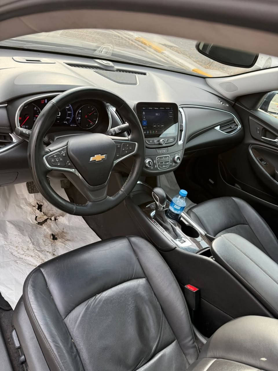 Chevrolet Malibu LT2 2024
حجم محرك : 1.5T

ماشيه: ٢٥ ألف

مواصفات فوول 

ضربه : راجع بنيت نفس لون و جاملغ صبخ 

ماوەی رۆیشتنی ٢٥ هەزارە و مواصفتی فوولە 

بونیت هەمان رەنگ بەستراوە و جاملغ سبوخ 

سعر : 128$

بيها مجال 

***********

***********
