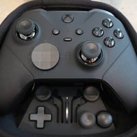 جوستك اكسبوكس ايليت 2 نظيفه مابيها اي مشكله كامل ملحقات استخدام قليل ج...