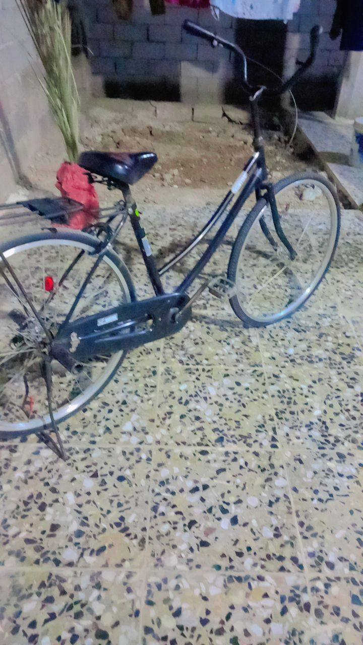 سلام عليكم  بيسكل بناتي حجم 26  سعر 90و بي مجال  مكاني  بغداد المعامل


**إذا كنت صاحب هذا الإعلان وتريد حذفه لأي سبب، رجاءا أرسل رسالة إلى الدعم الفني**