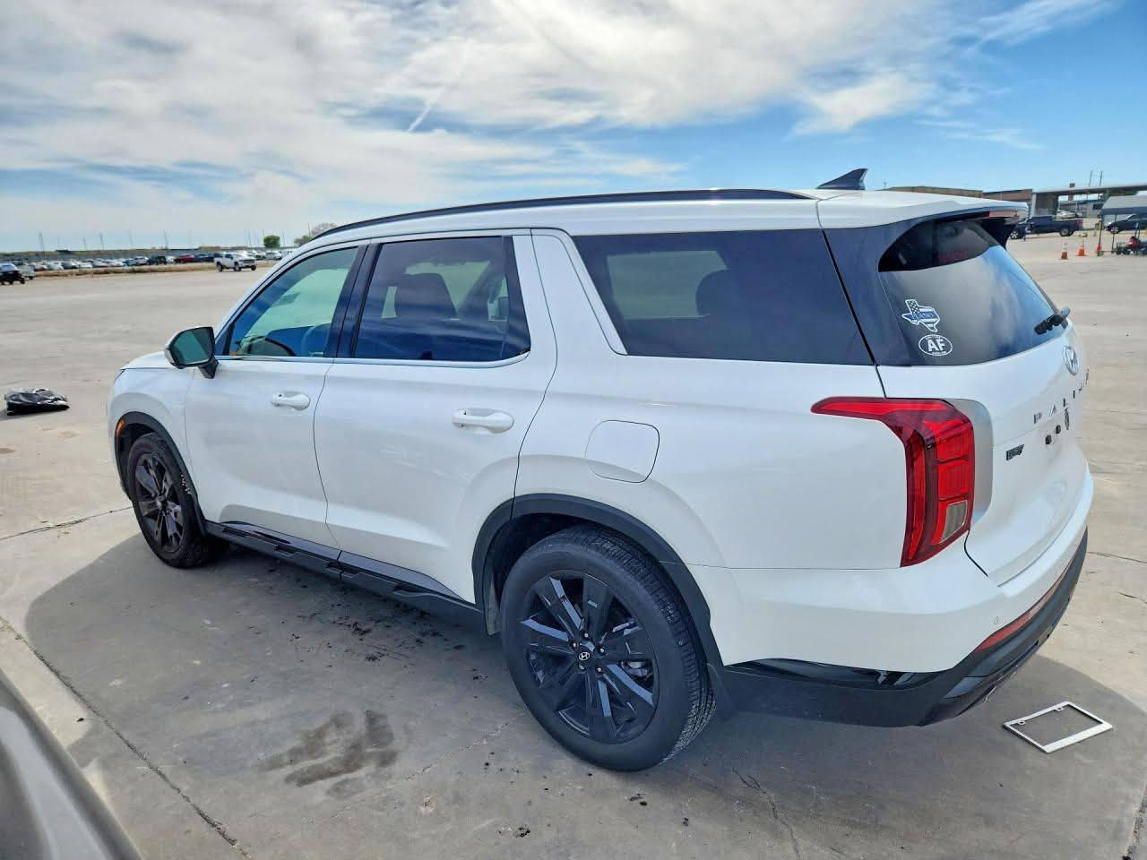 مزاد الخميس 21-05-2026  
نوع السيارة :2025 HYUNDAI PALISADE XRT
📌بالامكان ادخالها على كتاب ذوي الشهداء📌
عداد المسافة : 11,691 mi  
حجم المحرك: 6 سلندر 3.8
الضرر :كما موضح في الصور 
✅للمزايدة على السيارة الموجودة في المنشور يرجى الحضور الى مكتب سدة الكوت للمزادات الامريكية @أبرز المعجبين


**إذا كنت صاحب هذا الإعلان وتريد حذفه لأي سبب، رجاءا أرسل رسالة إلى الدعم الفني**