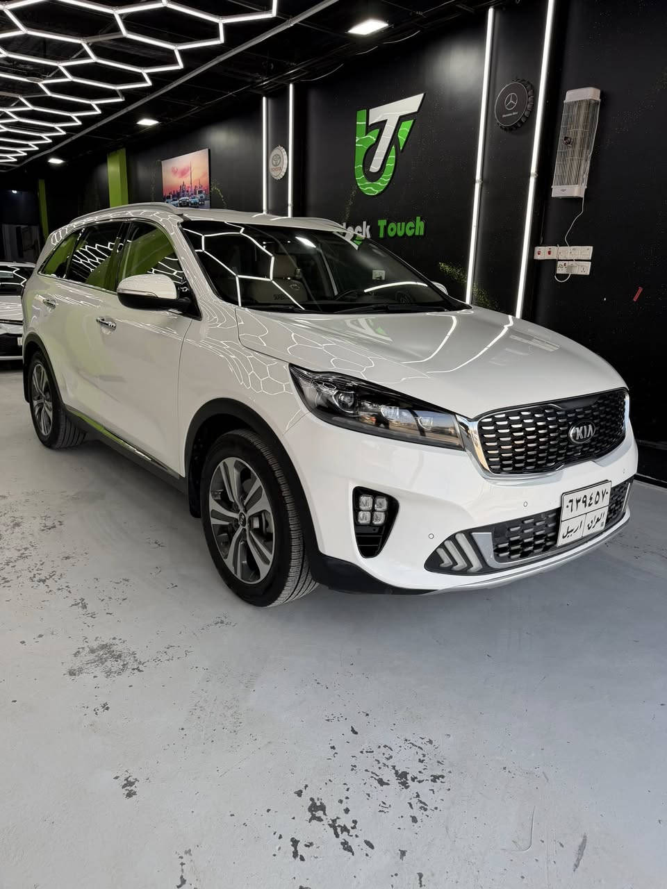 السلام عليكم سورنتو 2020 خليجي سياره من شركه ع ايد وحده كير محرك ع وضع الوكاله دهن فقط بشركه ابدله سياره شرط كفاله حته من البارد محرك ٦ سلندر سبعه راكب بصمه ترحيب سياره فول عدا البنراما السعر 245 وبالف خير على ياخذها مكاني الانبار فلوجه رقم الهاتف ***********///***********
