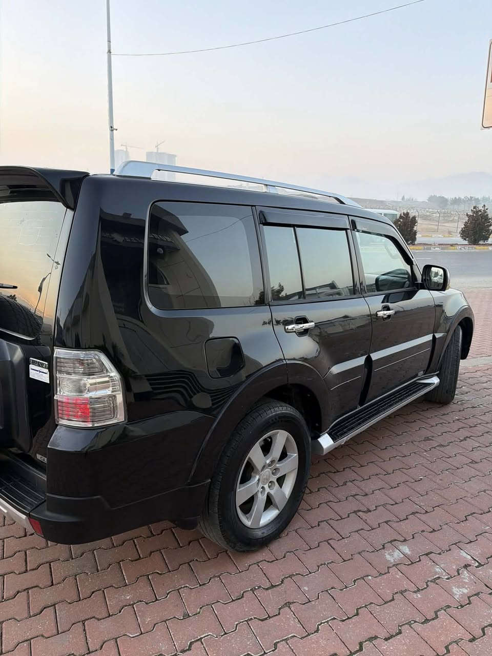 باجيرو للبيع موديل ٢٠٠٨  مواصفات فول فول خليجي داخل بيجي  محرك ٣٨٠٠ مرخوب  سيارة كلين مابيهة صبوخ مابيه بارد  مكان سليمانية سعر ١٤٠ ورقة بيها مجال (***********)
