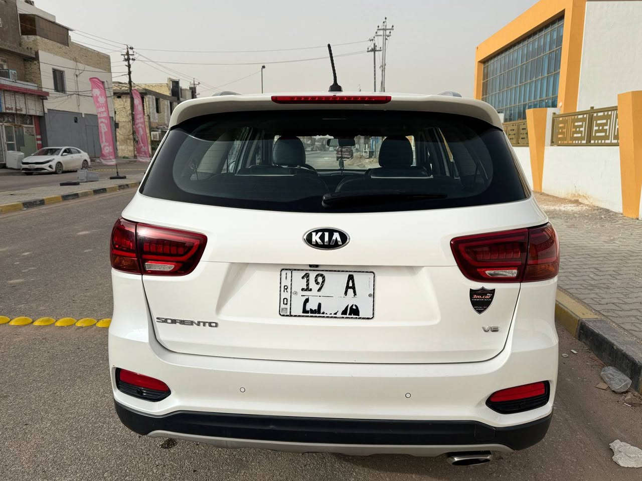 للبيع كيا سورنتو موديل2019 السعر243$
كفاله عامه من التبديل والصبغ ما عدا بارد  بالباب جهتين
رقم  جديد 
تحويل مباشر بسمي
مواصفات 
1_حجم محرك 6سلندر 
2_تحكم ستيرن 
3_كروز سرعه (تحكم سرعه بالستيرن
4_يدات نيكل بلادي 
5_علامه سورنتو بالدوسه 
6_مري جانبيه شفط كهربائي 
7_كشنات جلد بلادي 
8_بصمه تشغيل +بصمه ابواب 
9_ أشاره ترحيب باليدات عند الاقتراب 
10_كشنات كهرباء عدد 2 
11_حساسات امامي وخلفي 
12_انظمه قيادة عدد 4
13_ 3قطع تبريد و تدفئه 
14 _سبعه راكب (((((دبل شباك)))))
15_صندوق كهربائي 
16_بردات خلفيه بلادي 
17_سنوية 2029
18_ سياره ماشيه132  حقيقي شرط الفحص 
التواصل واتساب***********
مكان السيارة النجف
السعر 243$
