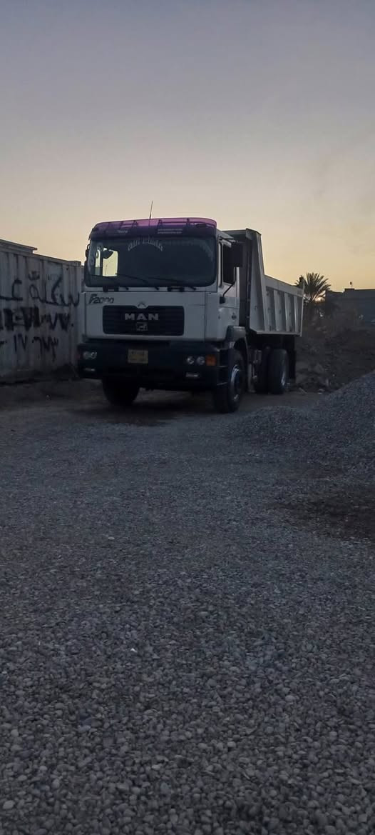 السلام عليكم مان موديل ٢٠٠٠ سياره اصل سكس اكسل جي اف مكينه ٤١٤ كهربائي ٦ قبغ عالي كير ٢٢١ للاستفسار ***********
