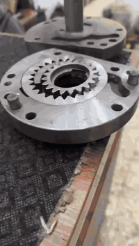 اويل بم كير مستبوشي حجم ٣٠ م جديد البيع ٠٧٨١٠٢٥١٧٠٩