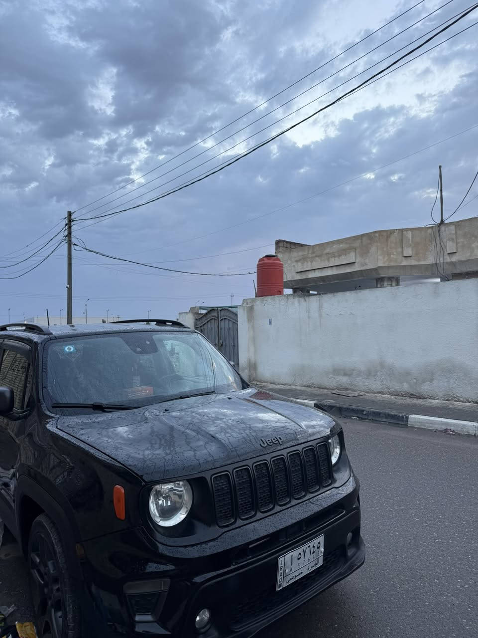 لبيع سيارة: جيب رينجيد
الضرر: خشم الجاملغ وخشم اللنيد راجعات بارد 
•الرقم: بصرة بأسمي 
•الايرباكات: سليمة
 الشواصي سليمة

•المواصفات :
▪️السيارة: رينجيد
▪️الموديل: 2021
▪️المحرك: 2400
▪️العداد:50 كيلو وقابلة للزيادة 
▪️حجم الويل: ويل كب حجم 17 مع تخم تاير جديد 
▪️قمارة حديد
▪️حساسات خلفية 
▪️حساسات ورادارات الانحراف عن المسار
▪️حساسات ورادارات الاجتياز الجانبية (نقاط عمياء)
▪️كامرة خلفية اصل
▪️غرفة السيارة : كشنات السيارة مخمل 
▪️شاشة الدشبول حجم كبير للتحكم بايعازات السيارة
▪️بصمات عدد 2 للابواب مع بصمة تشغيل
▪️تبريد قطعتين امامي وخلفي
▪️تحكم ستيرن جهتين بلوتوث وحاكية وكروس سرعة وتحكم صوت 
▪️نظام ABS مانع انزلاق
▪️السيارة فول مواصفات عدا الفتحة، جديدة وبوضع الشركة .

السعر المطلوب: 140 مع المجال قليل 
 
الاتصال على ***********
