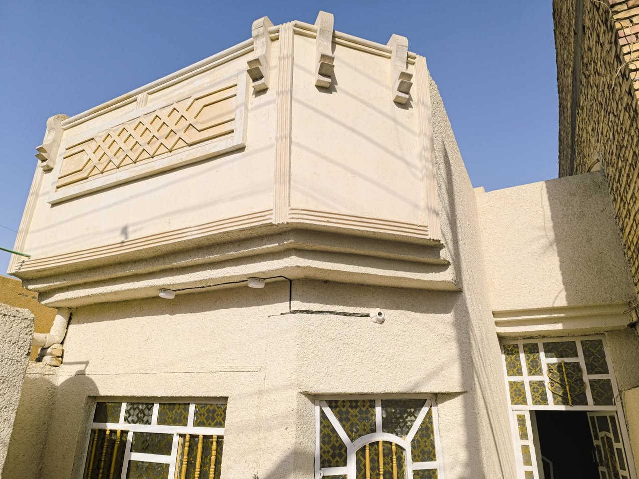 بيت مشتمل مساحة 100 منطقة العشرة السكلات معروض للبيع فقط
التواصل مباشر مع صاحب الدار ***********
