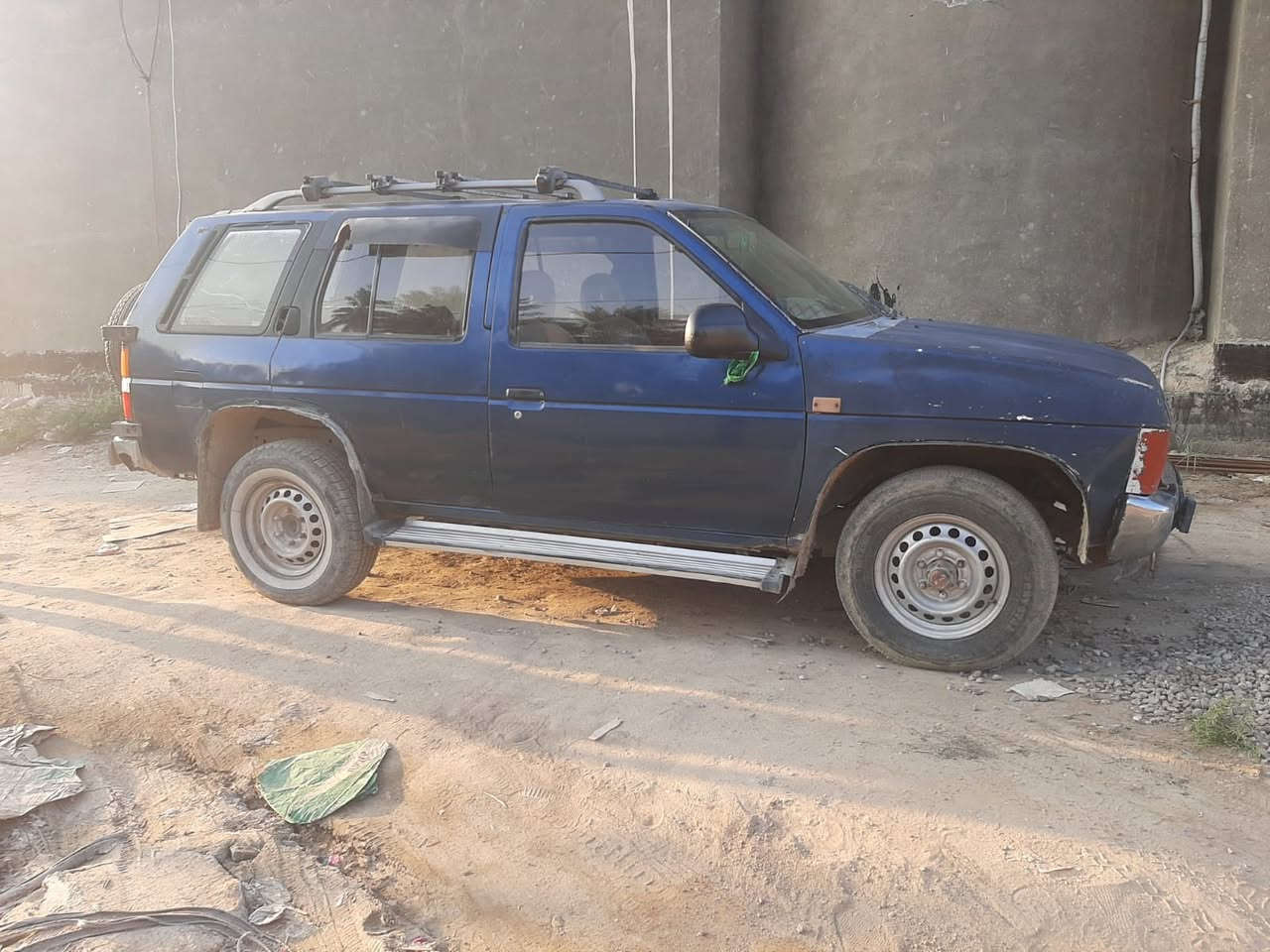 السلام عليكم
بيع او مراوس
 نيسان تيرانو 93 مكينة 6سلندر ونجي  
مكينه خير من الله حداديه وسط تخم تاير نضيف سنوية
نافذة بل23رقم نجف مالكها يمي بلحله سعر 34 وبيها مجال
***********  ما متواجد  فيس فقط اتصال
