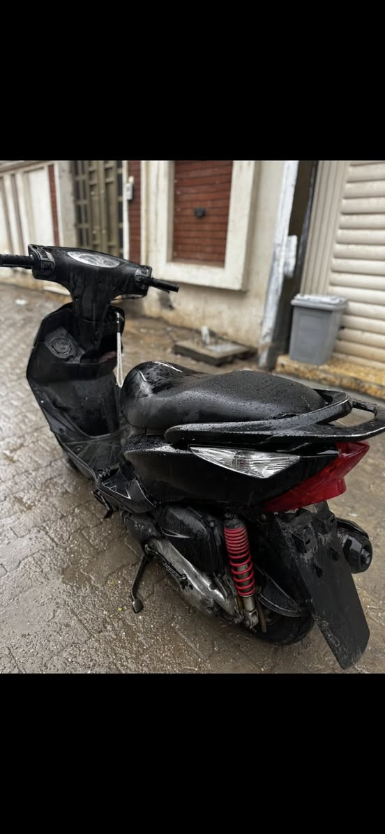 دراجة ثعلب للبيع او مراوس
نضيفه كلش 
اسوود طوخ 🖤
كلشي وكاله مداخلة تصليح ابد 
بغداد الحرية
***********
