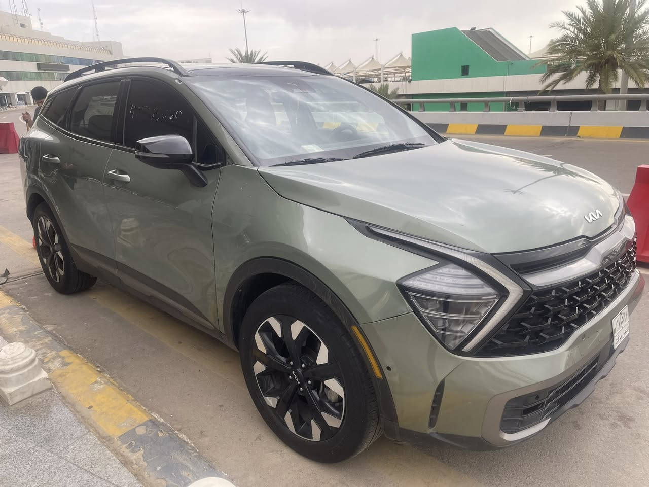 🤍X -Line #سبورتج
موديل 23امريكي
محرك كير دواخل مكفول)

بيها تبديل بنيد وجاملغ 

وباب خلفي

صبغ قطعتين 

للون زيتوني مميز 🐢

#المواصفات 

سيارة فول1/1🚗 

محرك 2500 

سلايد 

كشنات جلد 

تدفئة بالكشن 

شاشة متصلة 

شحن لاسلكي 

تحكم بالكشن كهربائي 

اربع أنظمة قيادة 

توقف ذاتي

4*4

بدون رقم📀فحص مؤقت

,,,,

#السعر 160$    💵

***********

