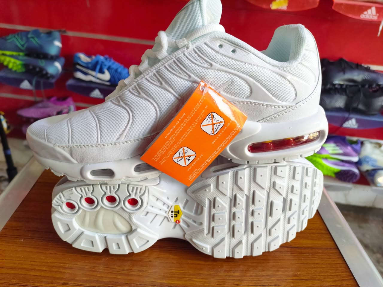 القطعه ب 20 القياس اسفل لصور


**إذا كنت صاحب هذا الإعلان وتريد حذفه لأي سبب، رجاءا أرسل رسالة إلى الدعم الفني**