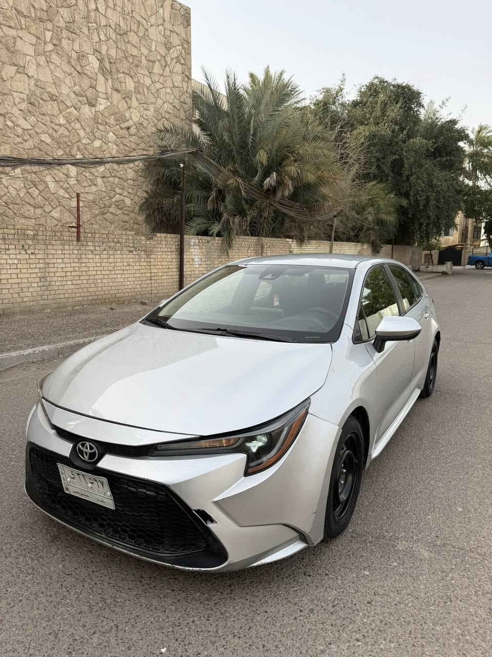 السلام عليكم 
كورلا لون سلفر موديل  2021 LE وارد امريكي 
رقم بغداد ماشيه 88 ميل
حادثها تبديل بنيد وهنا بالعراق صبغ الباب عكس السايق مواصفات LE المعروفه محرك 1800 سياره جاهزه ونظيفة من كلشي بدون نقص 
السعر145 ورقه للاتصال ***********
