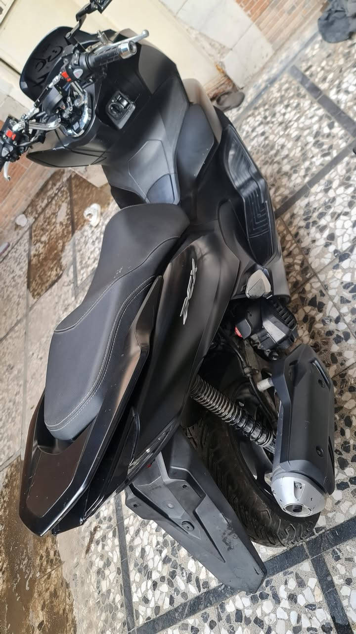 دراجه pcx جيل 4 دراجه خير من الله  بانزين كله محسن
دهن ايضاً مؤتل دراجه بلاديه
ماشيه 50
للبيع 
بغداد البلديات  
***********
