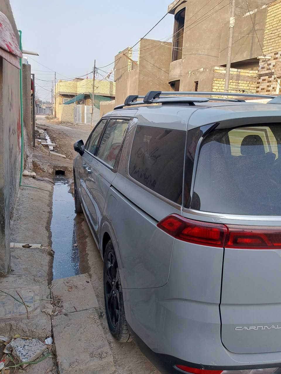 السلام عليكم من رخصت الادمن كيا كرنفال موديل 24 وارد امريكي للبيع او مراوس حسب القناعه  فئهSX فول حادثه تبديل جاملغ. بنيد ودعاميه نفس الون مواصفات رقم بغداد بااسمي مكان السياره بابل القاسم رقم تلفون السعر 290 ***********
