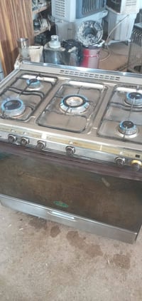 طباخ كريازي للبيع بشرط ٢٥٠ الف للإستفسار ٠٧٨٢٩١٠٦٧١٢