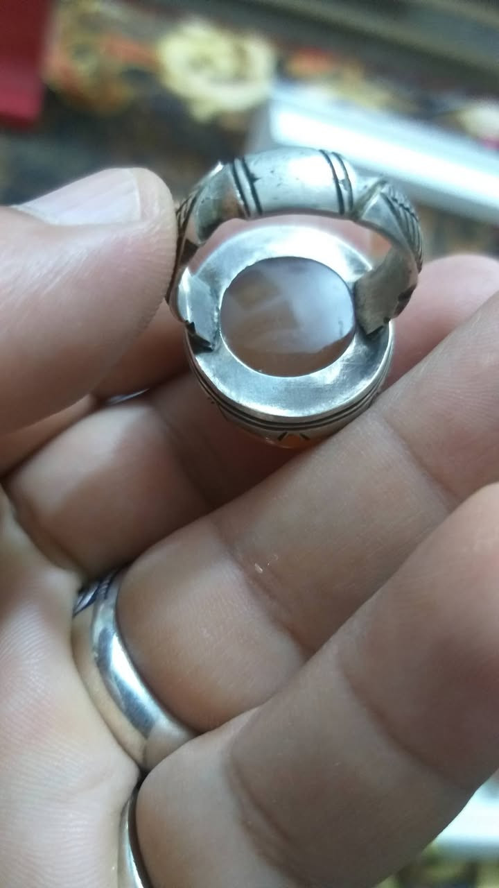 عقيق يماني مخطوط ايه الكرسي المباركه للبيع وسعر ٥٠ الف


**إذا كنت صاحب هذا الإعلان وتريد حذفه لأي سبب، رجاءا أرسل رسالة إلى الدعم الفني**