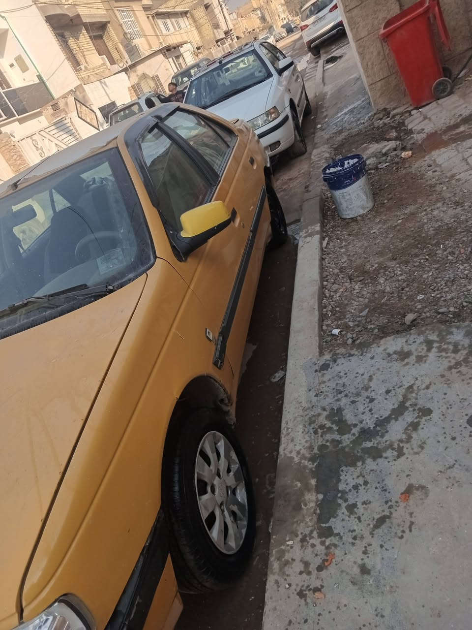 السلام عليكم ..سيارة بيجو لميس 405موديل ١٥ للبيع 
كيرمكينه خير من الله 
تبريد تدفئة شغال 
حدادية نص ونص 
سيارة يرادلهة ترتيب بسيط .خياسات قليلة بلدوسة والهلال 
الشراي يتصل ***********
