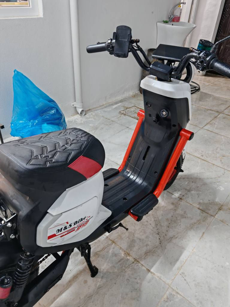 دراجه شحن للبيع🔋⚡ نوع F3 موديل 2025 من مصنع ونلي الأصلي دراجه كله شرط فول مواصفات لايت عالي وناصي إشارات يمين يسار روباعي هم  نظام P منفذ USB للشحن موبايل تايرات لوك نضام بك R مكان كركوك اتصل رقم *********** كركوك, العراق
