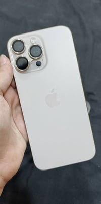 ايفون 16 برو ماكس عربي شرق اوسط بطارية  100 مشحون 100 مرة كامل ملحقات ...