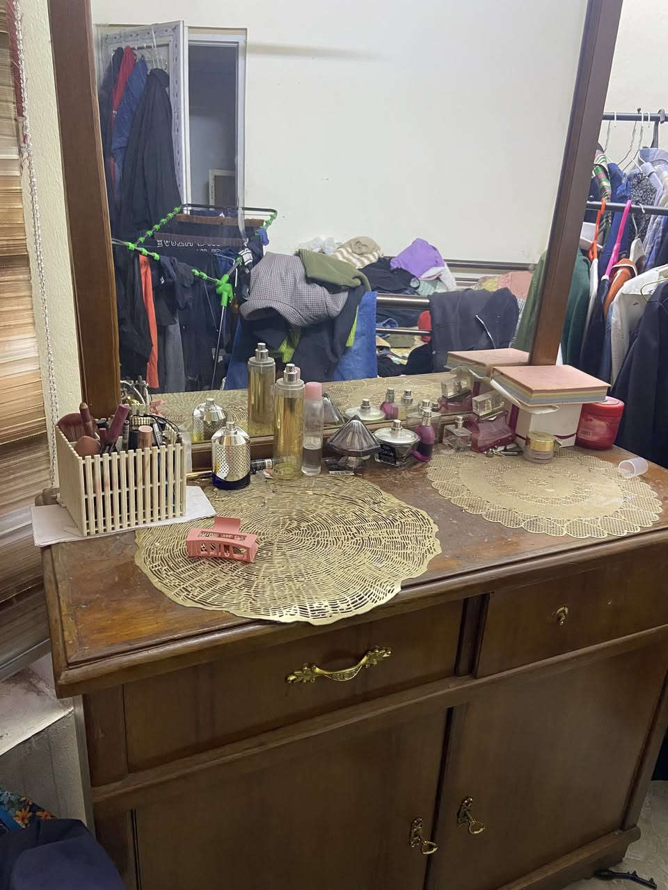 أغراض للبيع نظيفة وبسعر مناسب جدا مع كنتور بابين


**إذا كنت صاحب هذا الإعلان وتريد حذفه لأي سبب، رجاءا أرسل رسالة إلى الدعم الفني**