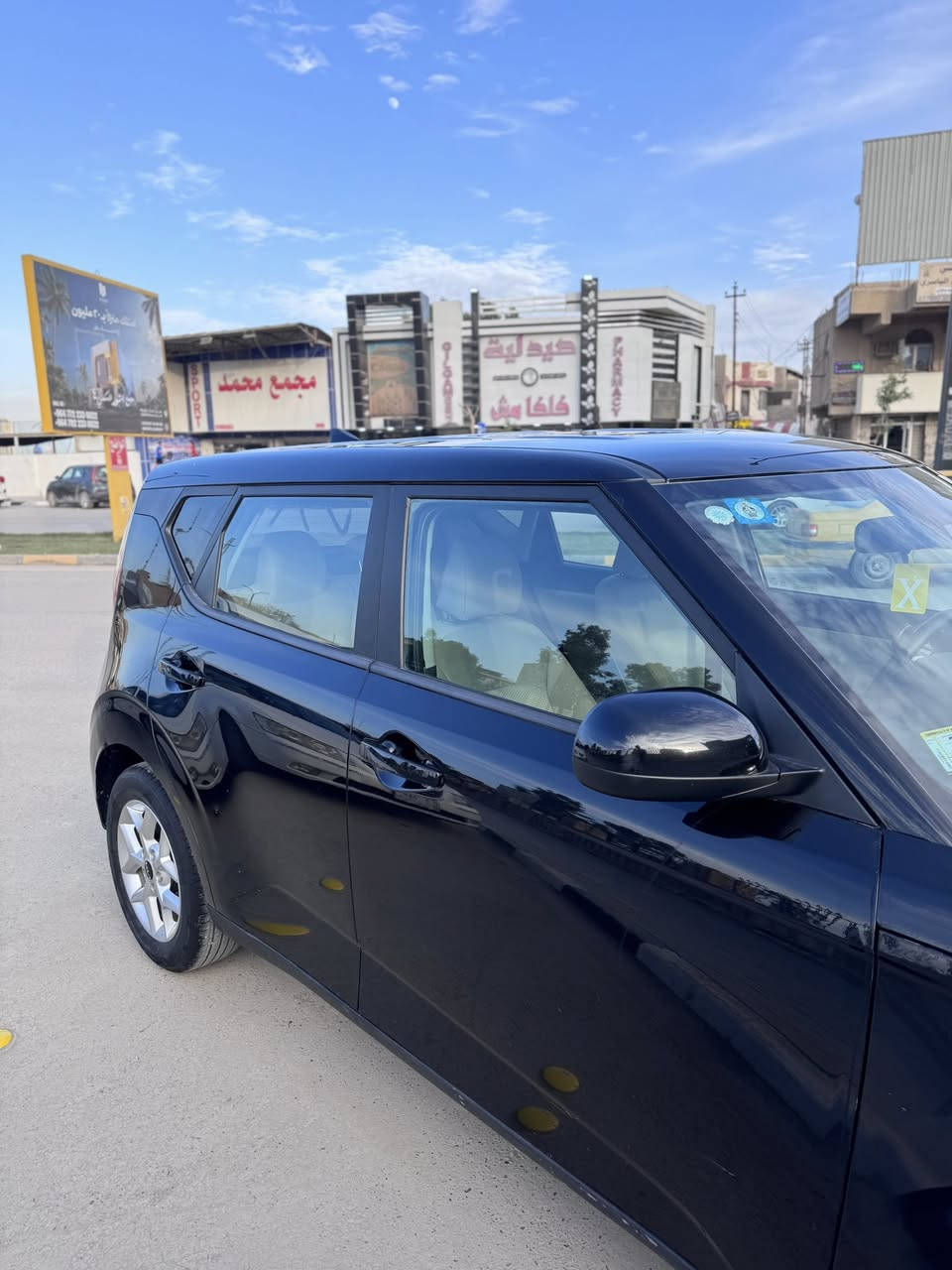 كيا صول 2023 رقم بابل ب اسمي حادث جاملغ وبنيد  ، ماشية 39 الف كيلو مو ميل
مواصفات رادار امامي وخلفي وتحكمات شاشة وكامرة دوارة   المكان الحلة شارع 40 
السعر 150 وبيها مجال ***********
