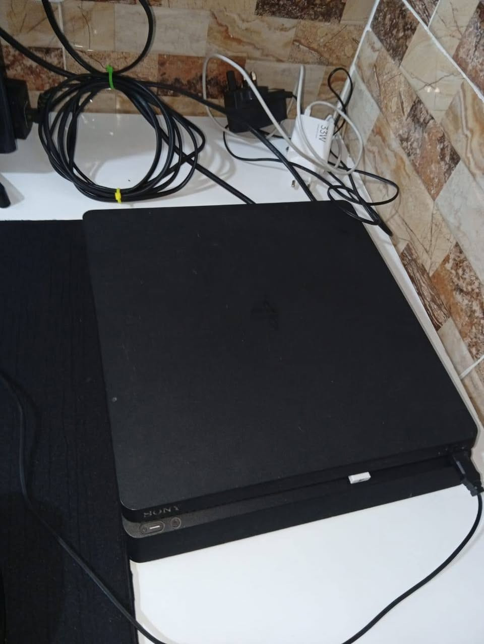 بلي 4 سلم👇🏻
بلي 4 سلم ما مهكر نظافة فول وياه يده وحده اصليه كارتونته موجوده ما مفتوح ولا مصلح سعره 250 مكاني بصره للتواصل واتساب ***********
