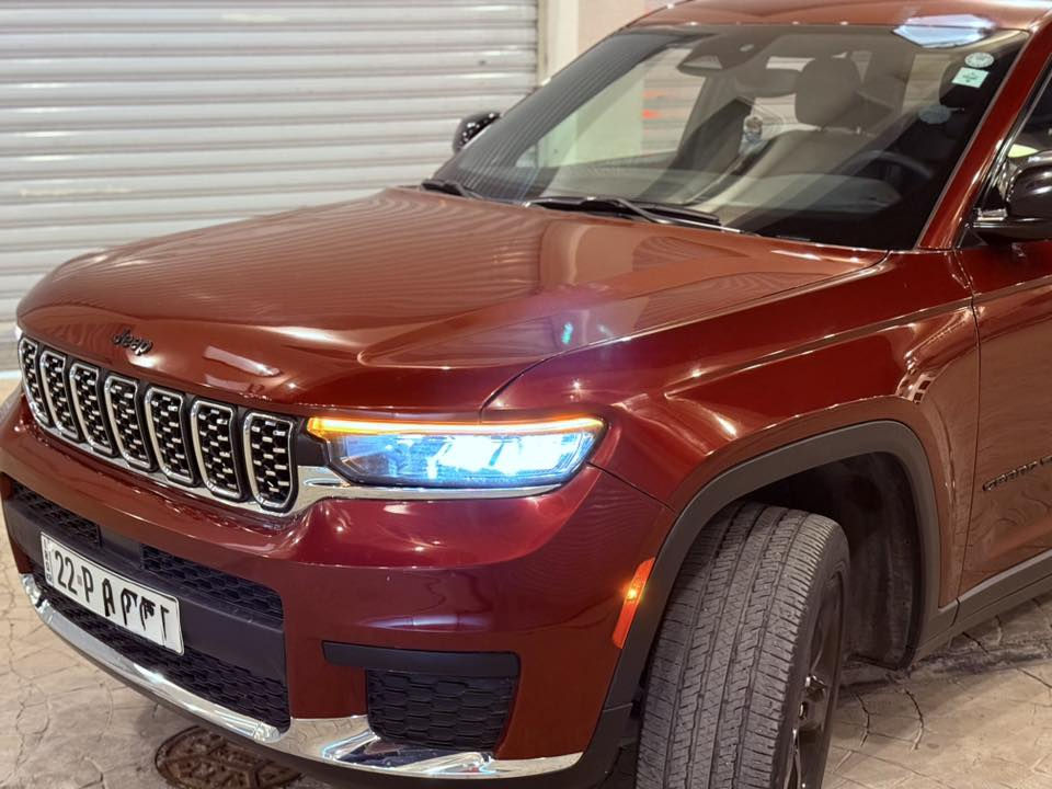 السلام عليكم للبيع جيب موديل23 بلاك توب حادثها البنيد فقط صبغ ماشيه 45 كيلو بلاك توب فتحه فور ويل السعر 315 وبيها مجال بسيط ***********
