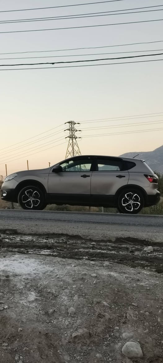 یەک بست سندوقی سبوغە کەمیک کاڵ بونەوەی لە سقف هەیە هەندێک وردە شوخت اویتر هەمووی بەشەرت گێرو مەکینەو هەموی بەشەرت بێ مەسرف لە سفری لای خۆمان بوە تا ایستا زۆر بێ مەسرەفە شاشە ایباد گێر تۆماتیک و حادی سیستەم ایکۆجوار ویلی s r  ٨٠٠$ غرامەی لەسەرە دوای معاملە دەت دەمەوە دوای ١٠٥ و معاملە دەکەم *********** أربيل, العراق
