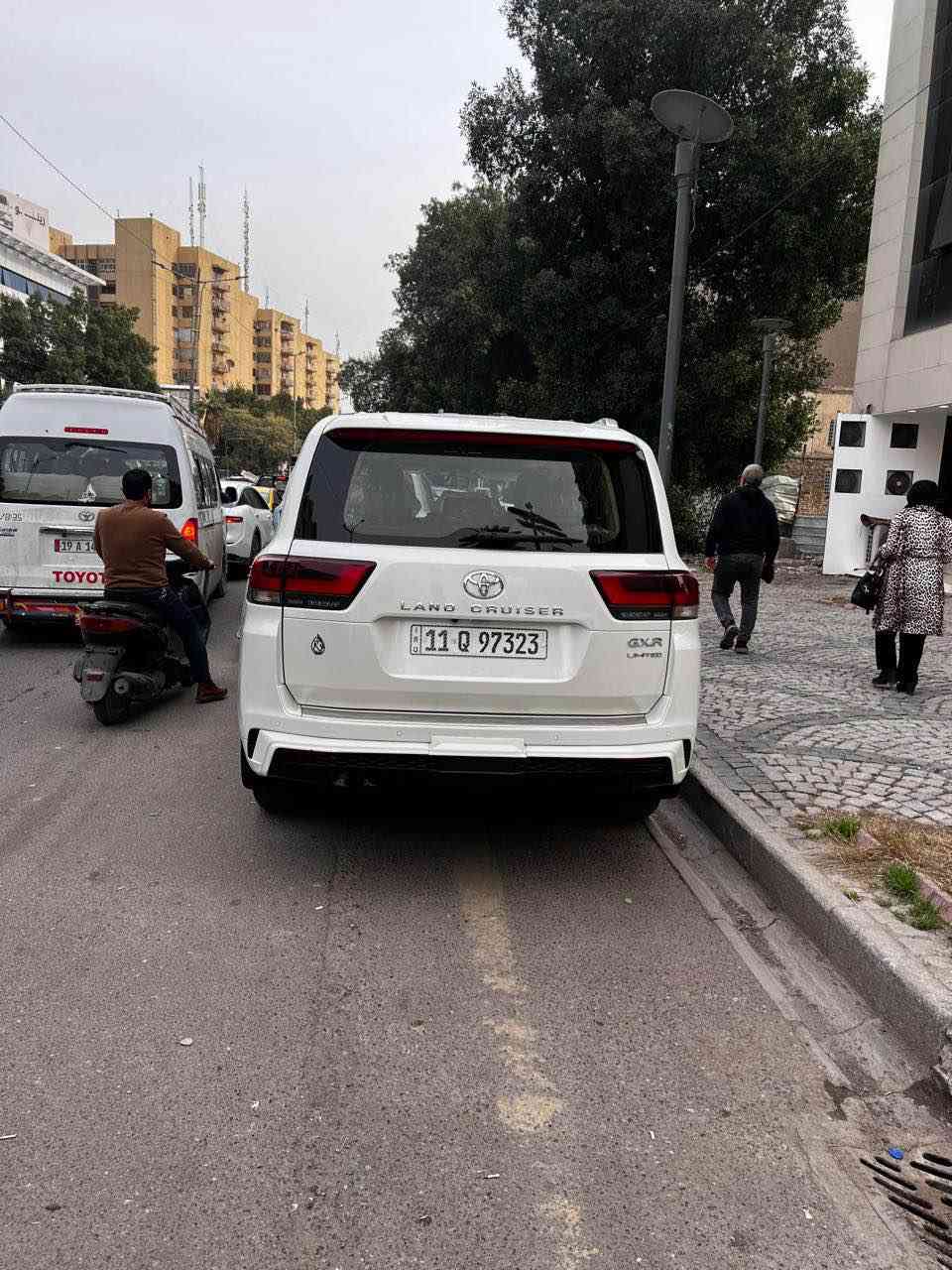 لاندكروز موديل 2024 بريم اصلي بدون برده ماشيه 14 الف رقم بغداد مكفوله كفاله عامه غير الي ماشره عليه شخط ورصعه موجوده بل صور السعر 685 وبيها مجال الاستفسار اتصل غير متواجد على انترنيت *********** بغداد, العراق
