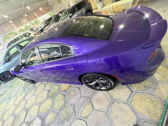 دوج جارجر خليجي  وكاله هارلم 2019 GT
 
المحرك: V6/3600 

 اللون : بنفسجي مميز

عداد المسافه 40 الف كيلو

السعر 270

المواصفات : 

   •فتحة سلايد
* المصابيح الأمامية مع LED . 
* حساسات .
* شاشه كبيرة مع نظام ملاحة نفكيشن GPS .
* الشاشة مع اوپشنات SRT . 
* ويل قياس 20 انج GT plas
* مقاعد جلد  .بلون السيارة 
* كشن السائق كهرباء .
* تشغيل عن بعد .   .
* كاميرا خلفية .
* مرايا متحسسة للاضاءة العالية .
   • كير شفتات .
* سوبر تراك باك 

السياره بيهه بنيد ودعاميه مبدلات ومصبوغات مع الايرباك 

مكان السياره : بغداد

للاستفسار : *********** بغداد
