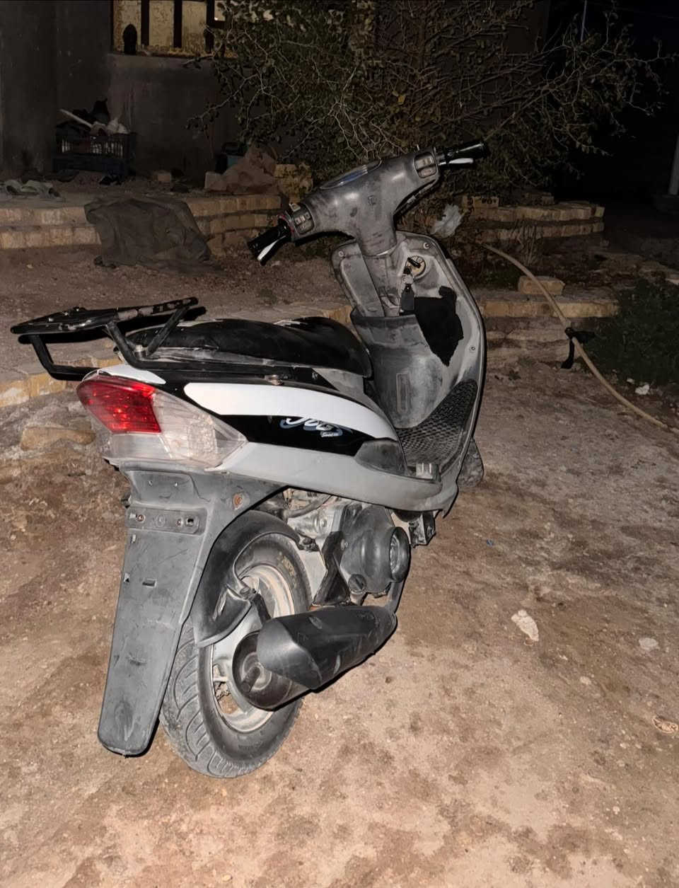 ماكس 120
دراجة خير من الله نضيفه لايت أشاير هندر كلشي شغال بيهة 
بس السلف نقصهة هذا رقمي *********** واتساب السعر خاص اتصل وبيك خير ودلل
