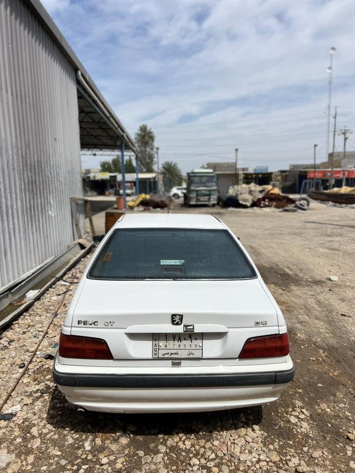 بيجو بارص لبيع موديل 2015 رقم بابل تحويل ثاني يوم سنويه 27 مكفوله من كلشي كير مكينه وحدايده جديده تبريد شغال بدوون اي نقص بيه بس دواير ثنين صبغ اثر خياس بدون حادث 
وبيه بارد شبر بالجاملغ الأمامي مكاني حله حي الجزائر السعر 55 وبيه مجال حك الجيه  
لاستفسار 
***********
