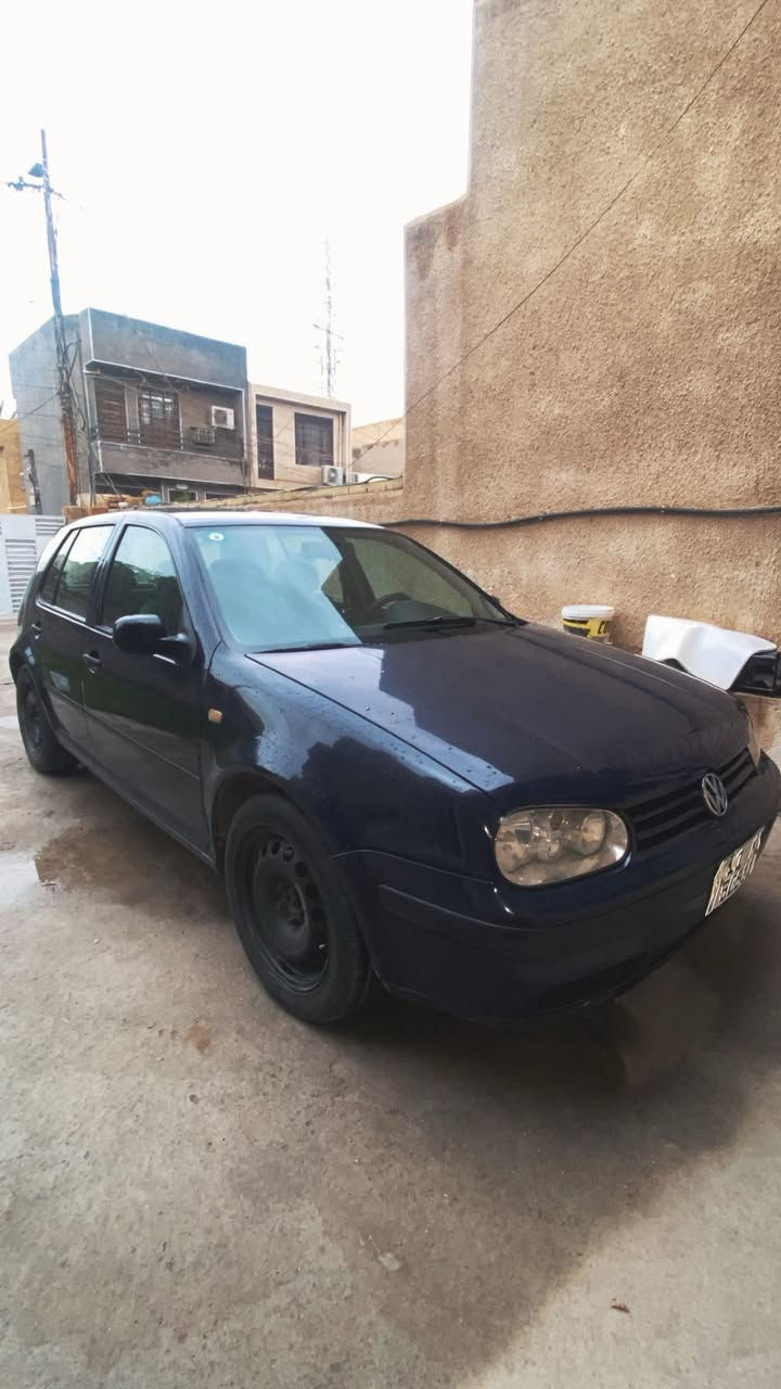 كولف Mk4  1999 للبيع المكينه 1800 السياره كير عادي بيها نقوصات بسيطه مكاني الدورة نهاية شارع ٦٠
***********
