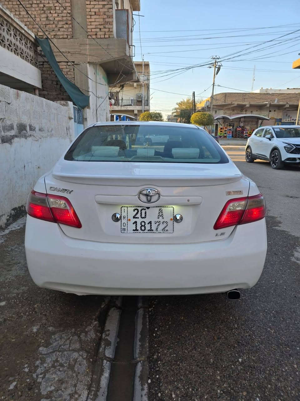 السلام عليكم ... كامري 2008 أمريكي  LE  بأسمي تحويل مباشر  ماشيه/ 105 / سنويه تنتهي نهايه 2027 هزه جديده كير محرك 2400 خير من الله بس تبريد بي عطل حداديه  جديده تخم تاير  ايباد وكامره خلفيه كشن كهربائي وعليها دوشمه غرفه جديده كاعيات سفاري وكشنات جلد كهربائيا جديده ماكو اي نقص .ليبل واحد فقط كلير جاملغ خلفي وباب . سعرها 106وبيها مجال بسيط للطيبين ..
مكاني بعقوبه . ***********
