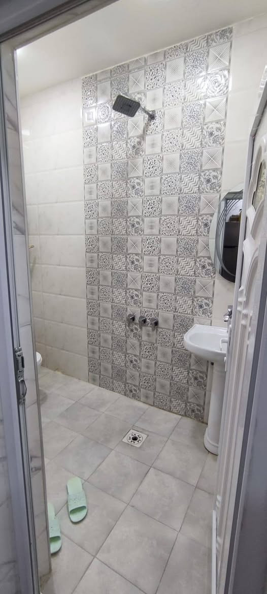 السلام عليكم 
مشتمل 50متر للبيع زراعي 
بغداد بياع شرطه الخامسه سويب للاستفسار ***********
