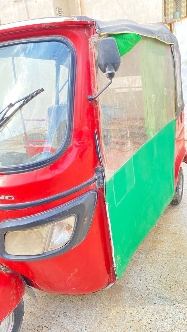 السلام عليكم تكتك للبيع طالعه بل ١٨
مكينتها تبخر شراي يتصل ***********
