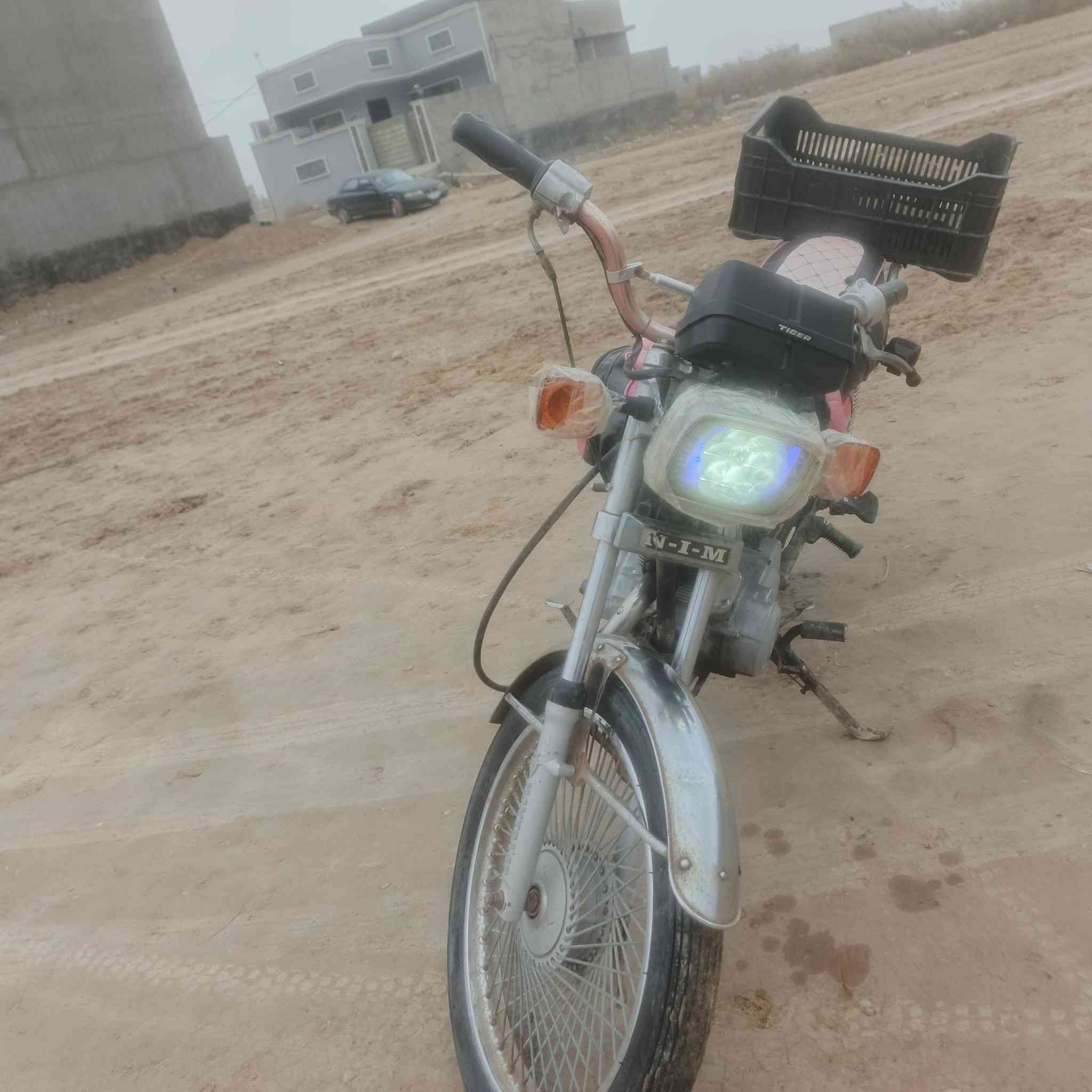 سلام عليكم تايكر كامله كهربائيات كله شغاله السعر 275 مكان ديالئ الخالص لاستفسار ***********
