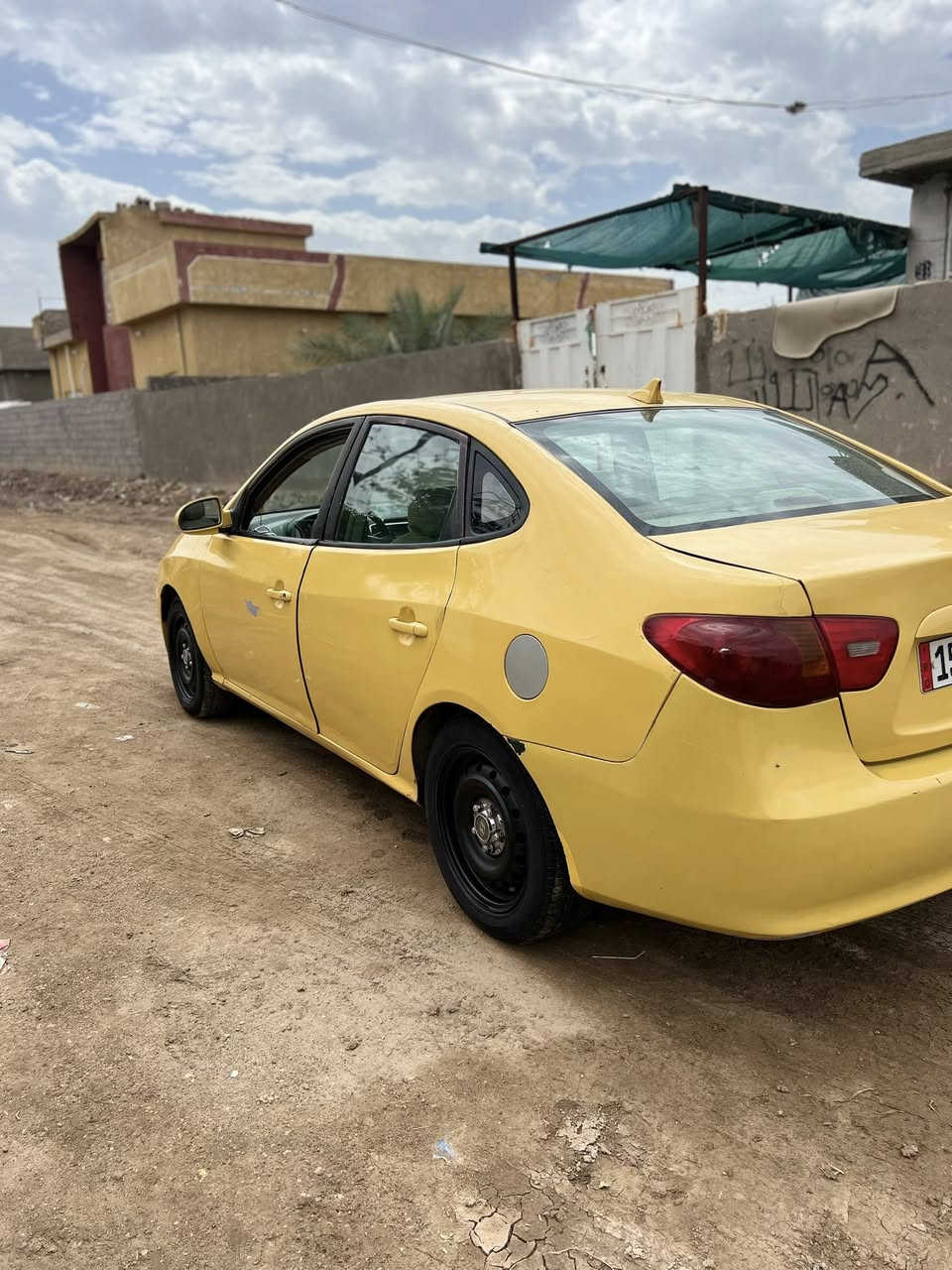 سلام عليكم النتره لبيع وارد مريكي 2007محرك 2000 حادث جاملق خلفي وباب سياره بيه معجون تخم تاير جديد رقم نبار تحويل ثانيوم مصفره هيه قرمات لسعر 76 مكان بابل نيل ***********
