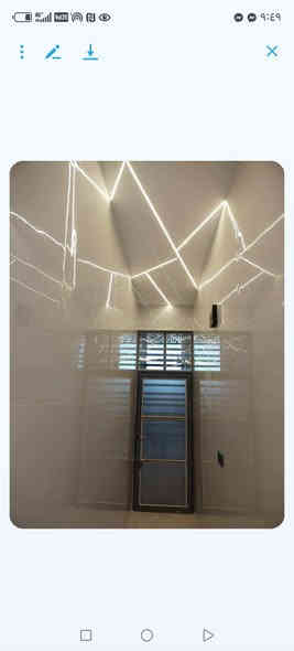 السلام عليكم
بيت  للبيع طابو ملك صرف في النحف حي النداء منطقة ال 46 بناء حديث 100 متر على شارع 20 و ساحة
السعر 200 وبي مجال 
اتصال مع واتساب 
 ***********
