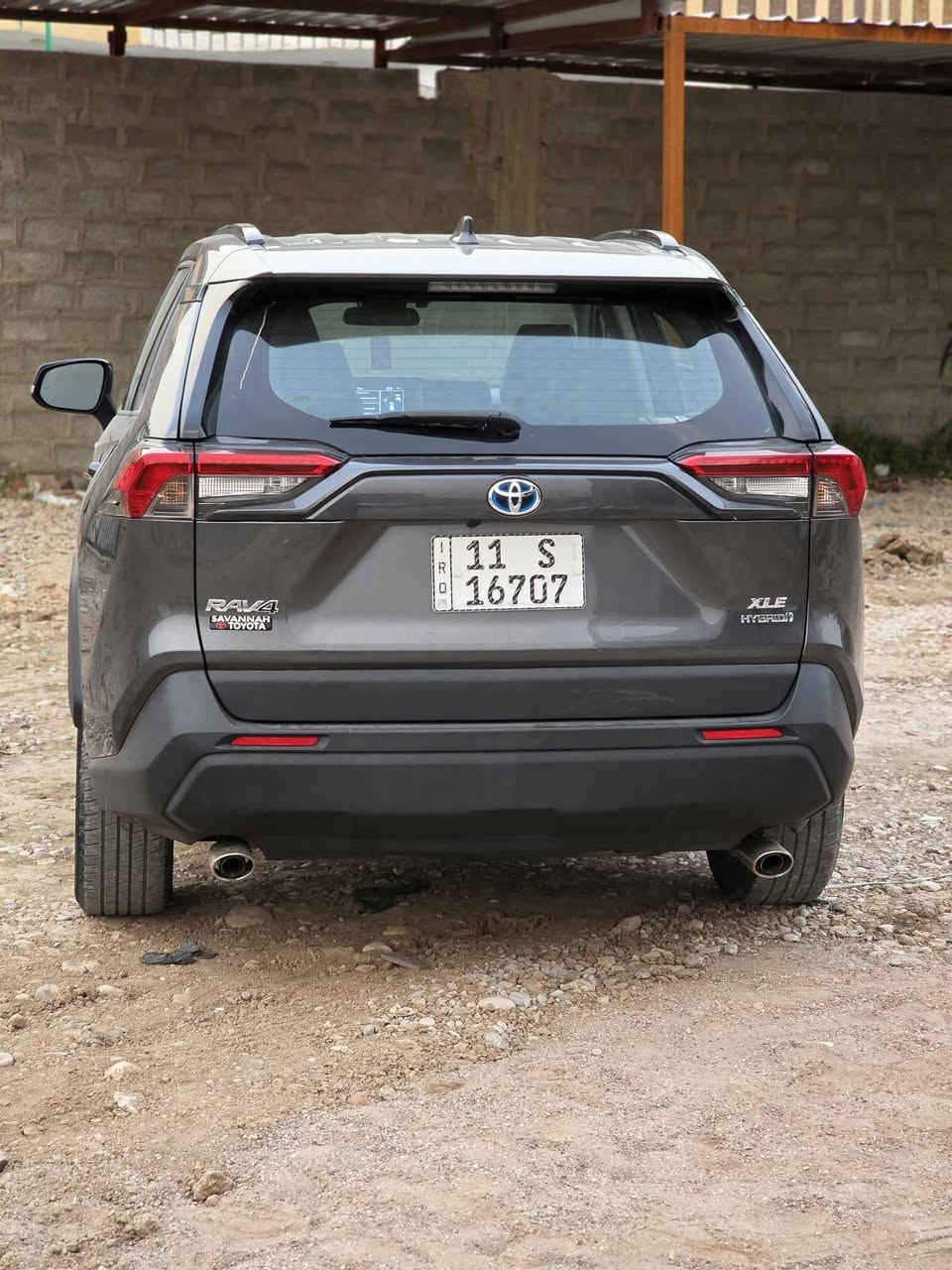 للبيع: تويوتا راف فور XLE 🚗
​الموديل: [2021]
​المحرك: 2.5L (اقتصادي جداً)
​الممشى: [165] كم.
​أهم المواصفات:
✅ فتحة سقف + بصمة تشغيل ودخول.
✅ شاشة كبيرة 
✅ كاميرا خلفية + رادار ونقاط عمياء.
✅ نظام المحافظة على المسار + مثبت سرعة راداري
الضرر: تبديل بنيد بدون ذواخل
السعر: [210$] بيها مجال
للتواصل: [***********]
