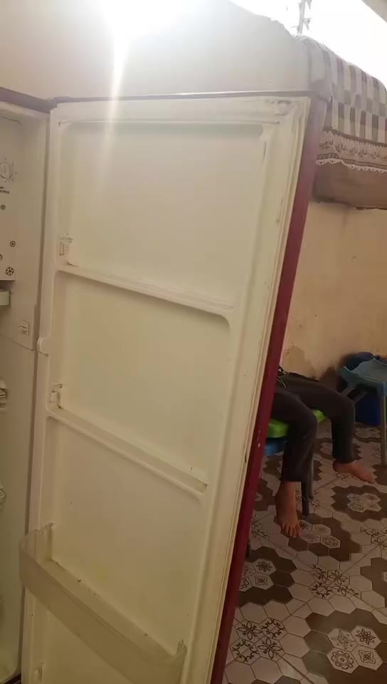 ثلاجه مستخدمه نضيفه شغاله وشرط الفحص سبب البيع اشترينه حجم كبير سعر 160 وبيهه مجال مكاني الفداء


**إذا كنت صاحب هذا الإعلان وتريد حذفه لأي سبب، رجاءا أرسل رسالة إلى الدعم الفني**