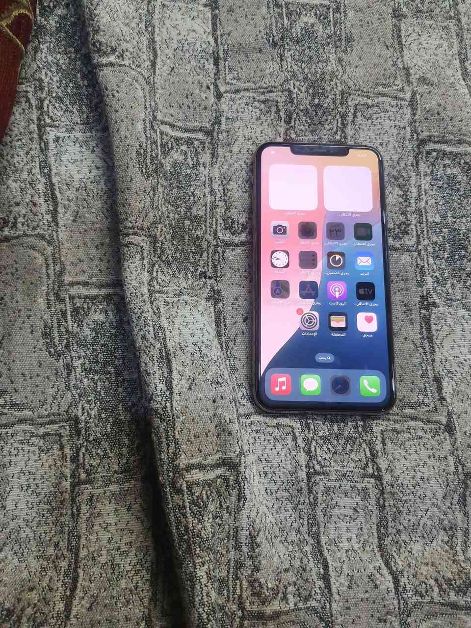 ايفون ١١ برو ماكس ذاكره ٦٤ شرق اوسط لونه شمباني الجهاز نضيف جد مامفتوح سعره ٢٦٥ الف الشراي يتصل *********** او اتساب مكاني بغداد

