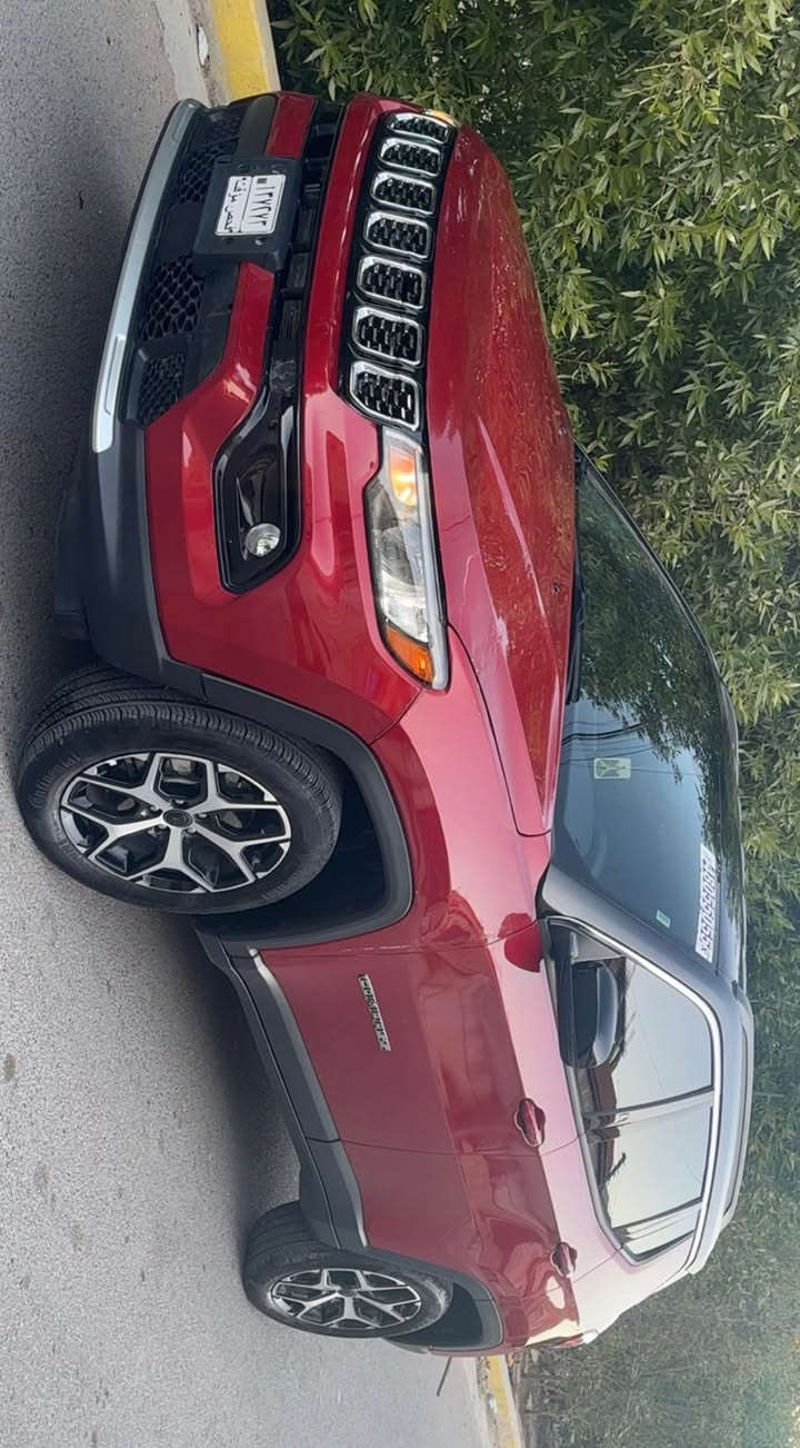 سلام عليكم للبيع او المراوس بشي اقل جيب كومباس ٢٠٢٥ ماشية ٦٠٠٠ بعدها زيرو منفيس باسمي بدون رقم فول لمتدد عدا بانوراما. حادثه كلش بسيط حافة الينيد صبغ فقط شبر كلشي ممبدل بيها بدون دواخل وناشر صور الحادث دعامية الامامية نفسها وبدون صبغ سياره كلش جديدة مكاني بغداد حي الجهاد السعر ١٧٢$ وبي مجال بسيط للاتصال *********** موجود واتساب فقط بغداد, العراق
