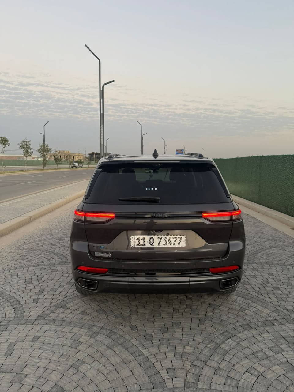 ‏‎وارد امريكي 🇺🇸
‏‎اللون :  فيلي 

‏‎الموديل : 2024

‏‎المكينة : ستة سلندر 3,6 لتر

‏‎الممشى : 21 الف بعدها زيرو 🆕

‏‎الحادث : مثل مموضح بل صوره 

‏‎المواصفات : 

-دواخل جلد 
كشنات تدفئه 
ستيرن تدفئه 
‏‎- تحكم ستيرن
- دخول ذكي
- لايت زنون 
‏‎- بصمة 
-شاشة جبيرة 
‏‎- رادار جانبي
‏‎- رادار خلفي 

‏‎- تشغيل عن بعد

‏‎- شاشة ابل كار بلي 
كامره اماميه 
‏‎- كامرة خلفية عدد 2
-فتحه بانوراما 
‏‎- سنتر لوك
‏‎- مثبت سرعة
رقم بغداد الجديد
سعر : 377$
‏‎العنوان : بغداد
‏‎للاستفسار : ***********
