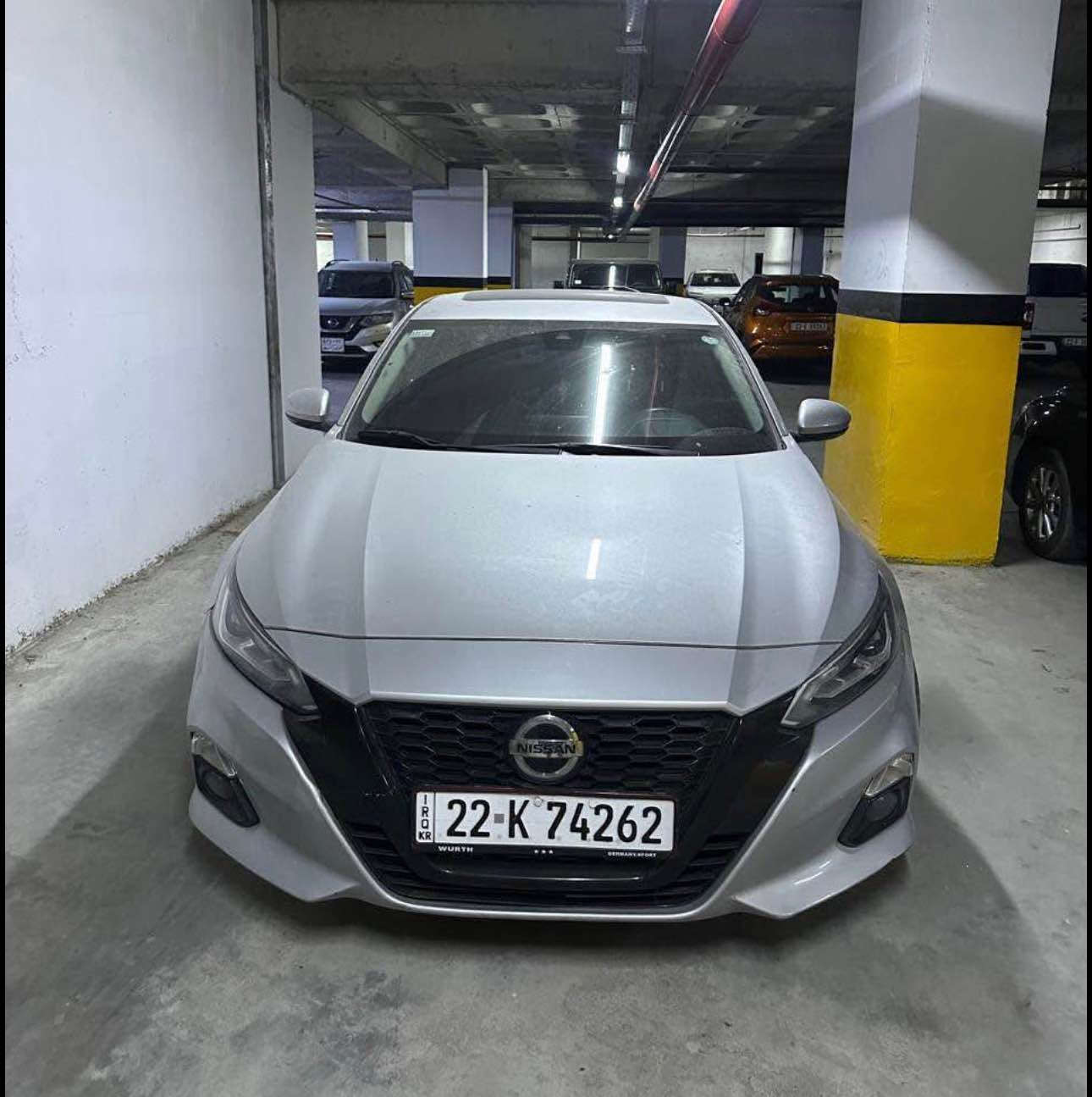 100,000 KM royshtwa
Bo zanyari paywandi bka 
0750 423 3519
فوول فوول مواصفات SL
2020 أربيل, العراق
