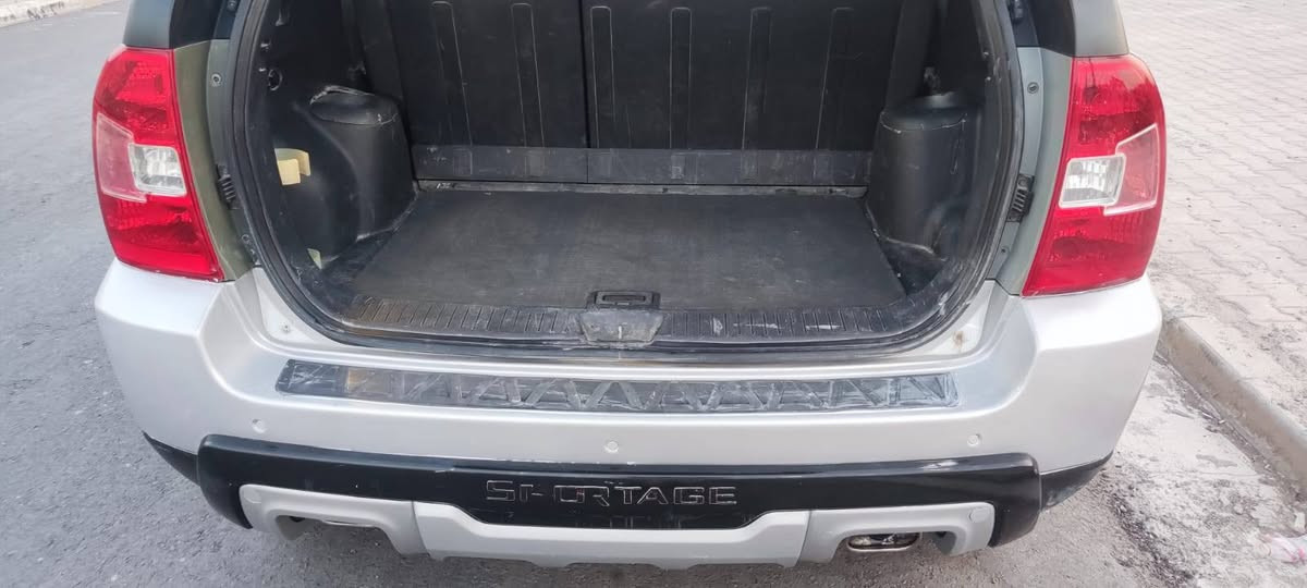 سبورتج موديل ٩ رقم بصره دولي السياره بأسمي كير مكينة مكفولات
محرك ٢٠٠٠ دوش السونار مرفق بالصوره 
مكان السياره ميسان مركز المدينة 
السعر ١١٥ للإستفسار الاتصال على الرقم ***********
