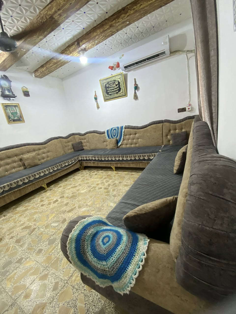 اثاث مستعمل
تخم سمائي نضيف السعر 1,250
ديوان الرصاصي نضيف السعر 750 
للعلم تزكام مو جاهز


**إذا كنت صاحب هذا الإعلان وتريد حذفه لأي سبب، رجاءا أرسل رسالة إلى الدعم الفني**