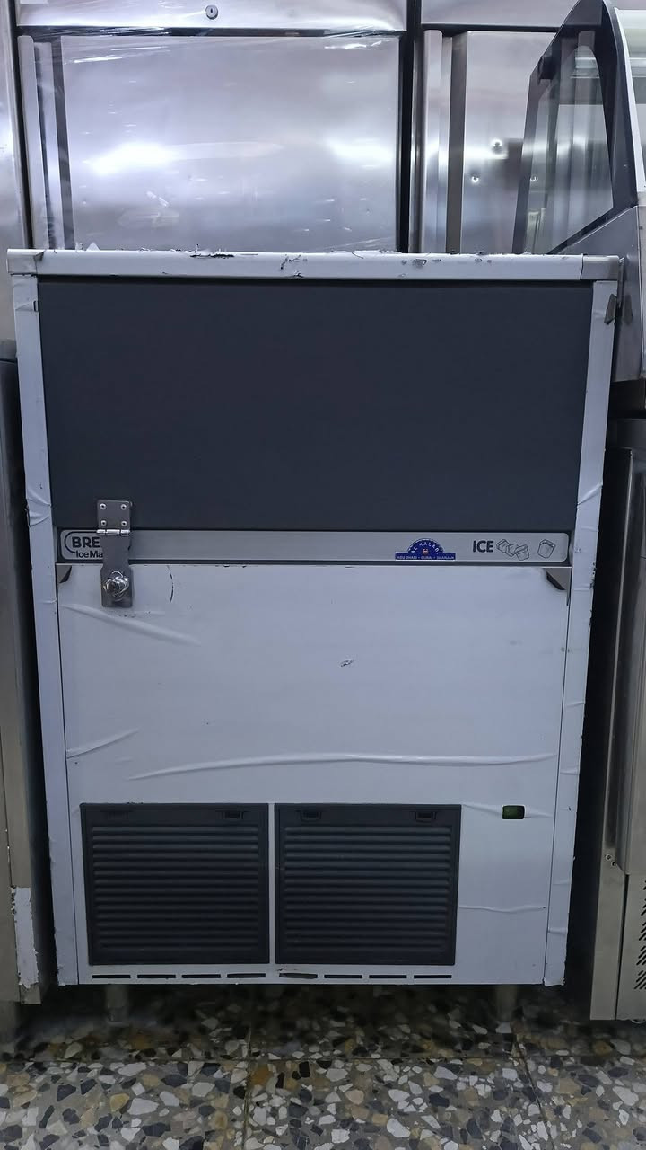 معرض الشارقه (استيراد الامارات) 
#ايس_ميكر_450كغم🇱🇷
#ايس_ميكر_فنجان_200كغم🇮🇹
#ايس_ميكر_100كغم🇮🇹
#للاستفسار
***********
***********
