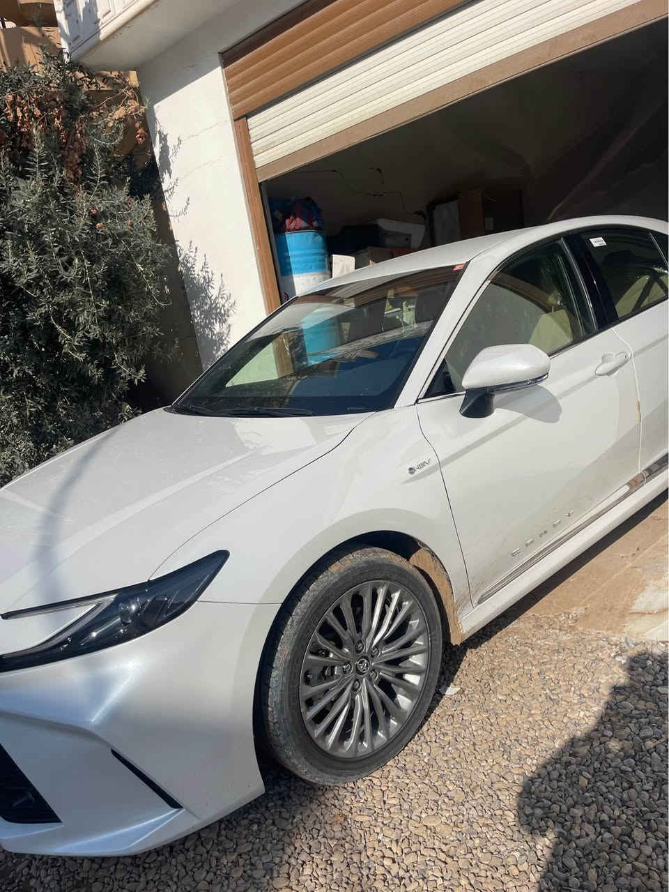 تۆیۆتا کامری ٢٠٢٥ خلیجی
سەیارەکە مواسەفات Le-plus و هایبرێدە 
کلیین و ماوەی ڕۆشتنی 13000Km 
بەناوی خۆمەوەیە و نرخی 285 وەرەقیە 
تەنیا یەک شوختی بچوکی هەیە 
بۆ پەیوەندی کردن:
0751 119 4609
0773 129 4609 رانية, السليمانية
